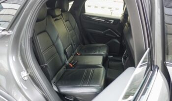 Porsche Cayenne Coupe full