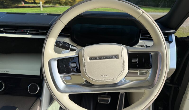 Land Rover New Range Rover P530 First Edition LWB full