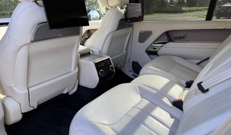 Land Rover New Range Rover P530 First Edition LWB full