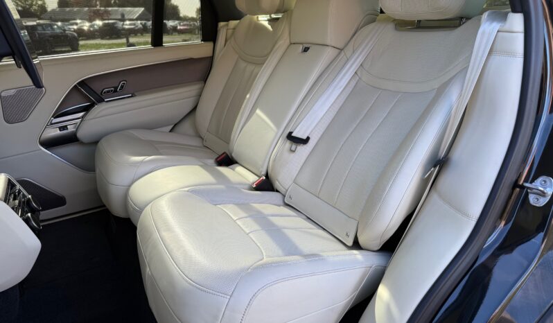 Land Rover New Range Rover P530 First Edition LWB full