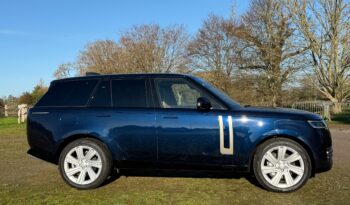 Land Rover New Range Rover P400 HSE full
