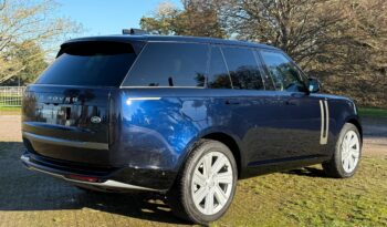 Land Rover New Range Rover P400 HSE full