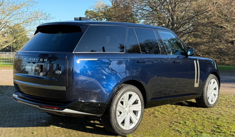 Land Rover New Range Rover P400 HSE full