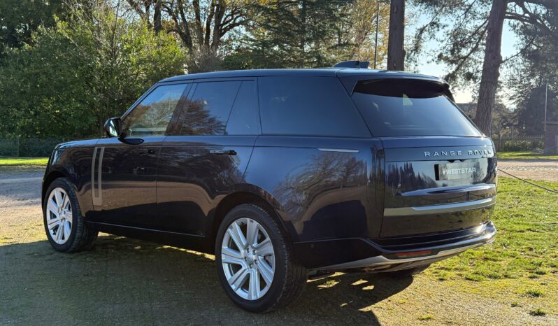 Land Rover New Range Rover P400 HSE full