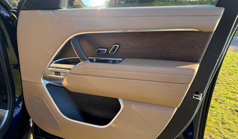 Land Rover New Range Rover P400 HSE full