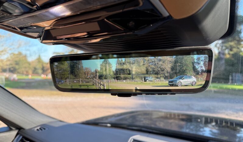 Land Rover New Range Rover P400 HSE full