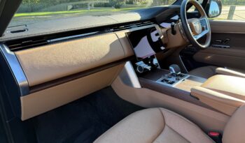 Land Rover New Range Rover P400 HSE full