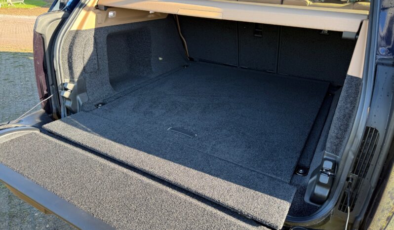 Land Rover New Range Rover P400 HSE full