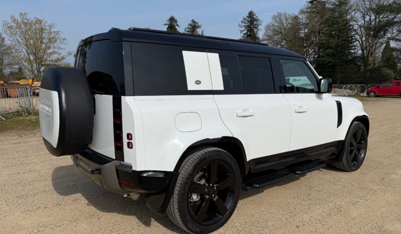 Land Rover Defender 110 P300 X-Dynamic HSE – 7 Seat full