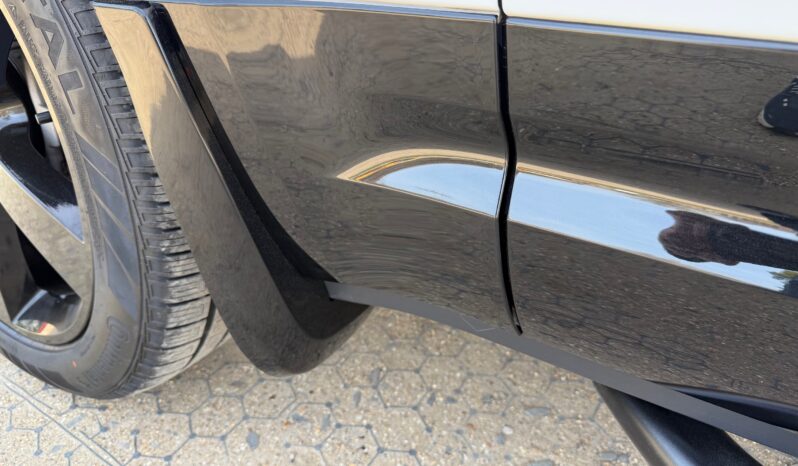 Land Rover Defender 110 P300 X-Dynamic HSE – 7 Seat full