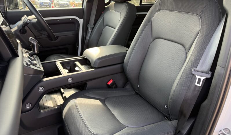 Land Rover Defender 110 P300 X-Dynamic HSE – 7 Seat full