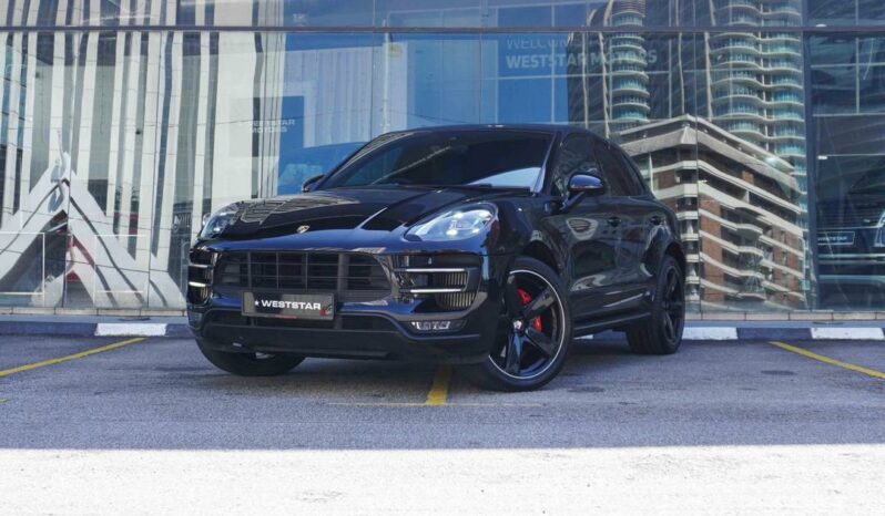 Porsche Macan Turbo full