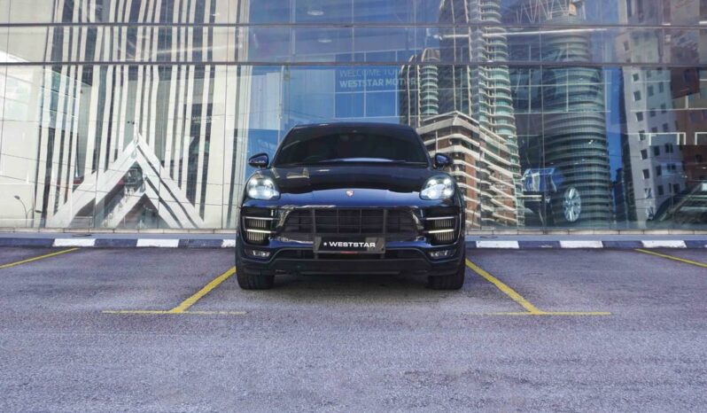 Porsche Macan Turbo full