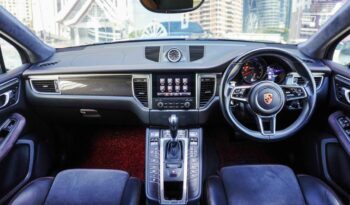 Porsche Macan Turbo full