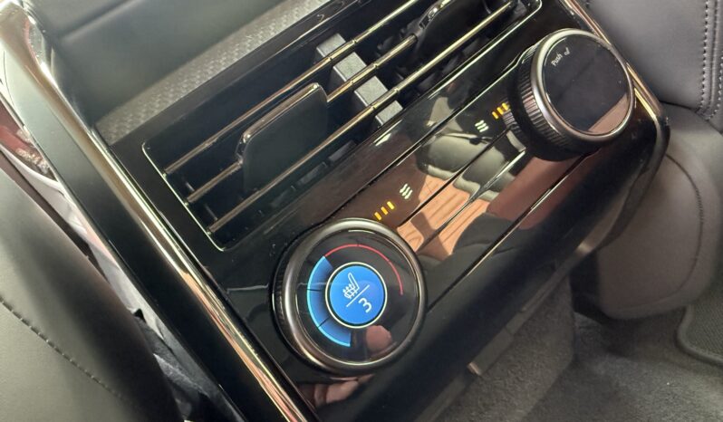 Land Rover Range Rover Sport SV Edition One P635 full