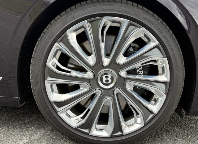 Bentley Flying Spur V8 “Mulliner” full