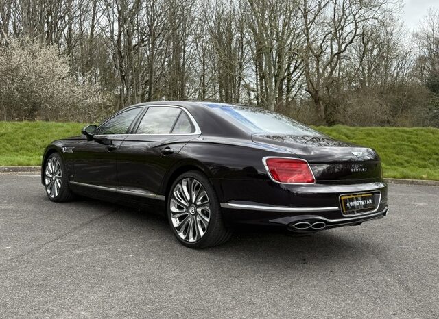 Bentley Flying Spur V8 “Mulliner” full