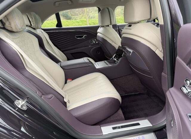 Bentley Flying Spur V8 “Mulliner” full