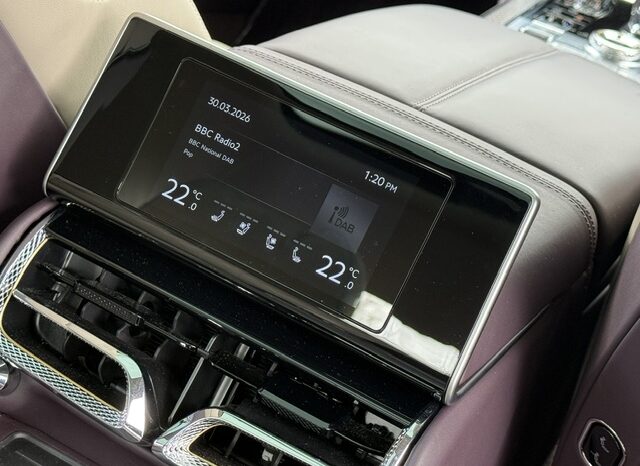 Bentley Flying Spur V8 “Mulliner” full