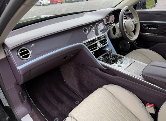 Bentley Flying Spur V8 “Mulliner” full