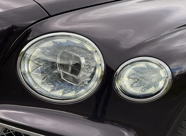 Bentley Flying Spur V8 “Mulliner” full