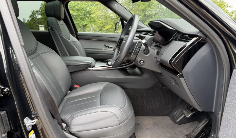 Land Rover Range Rover P400 Dynamic SE full