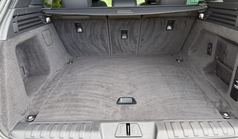 Land Rover Range Rover P400 Dynamic SE full