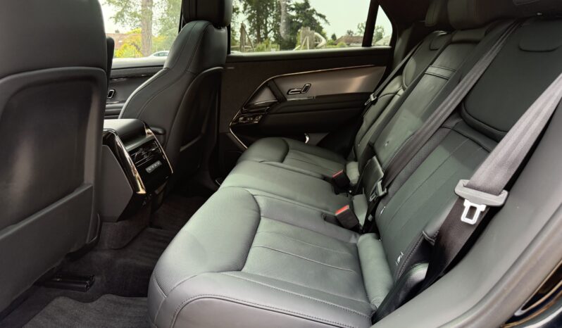 Land Rover Range Rover P400 Dynamic SE full