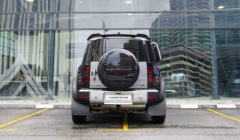 Land Rover Defender 110 D240 SE full