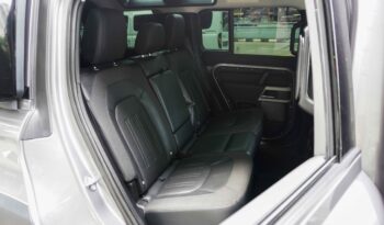Land Rover Defender 110 D240 SE full