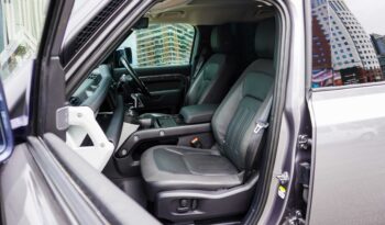 Land Rover Defender 110 D240 SE full